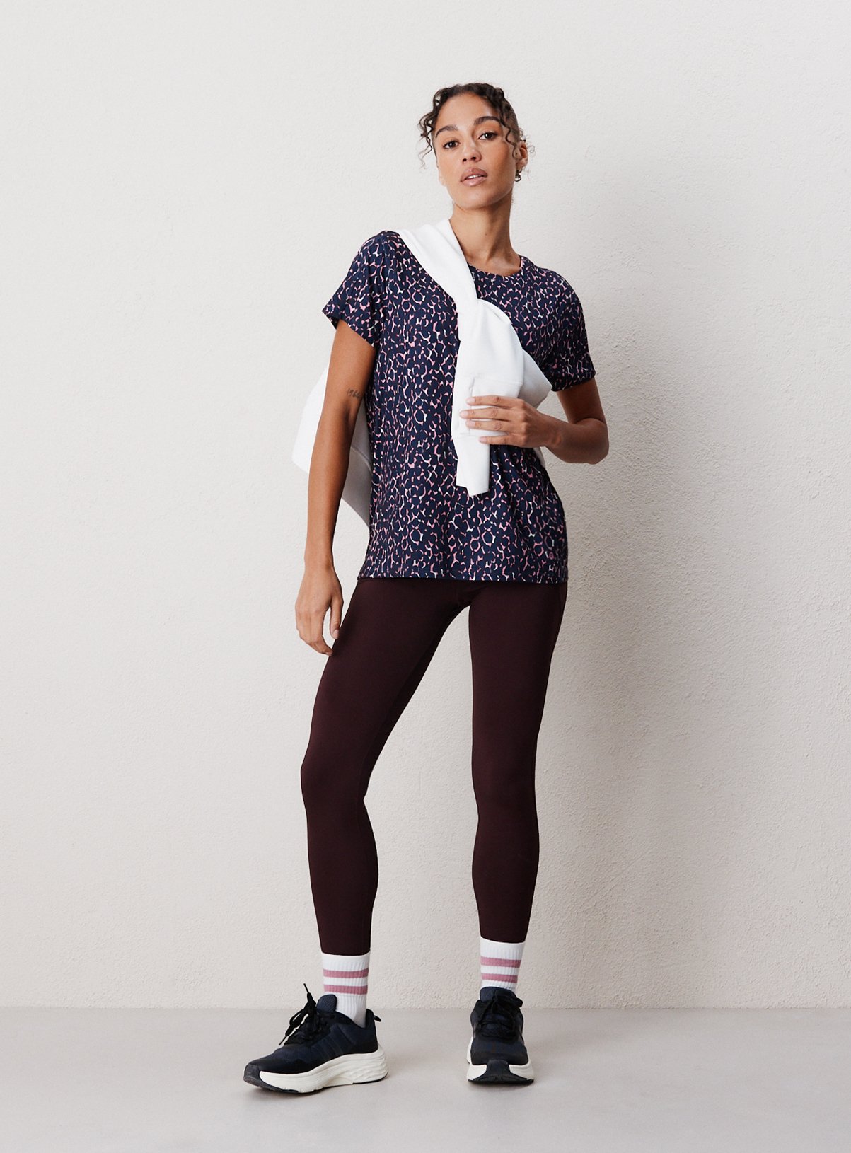 Reaktiv Performance Leopard Print T-Shirt L - Image 2 thumbnail